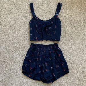 hollister woven matching set